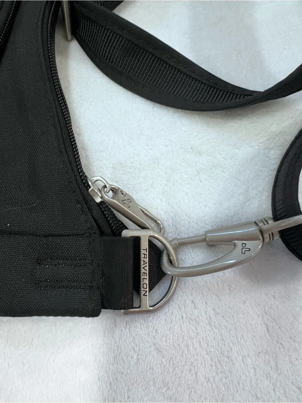 Travelon Black Nylon Crossbody Travel Bag Organizer Multi Pocket Lightweight